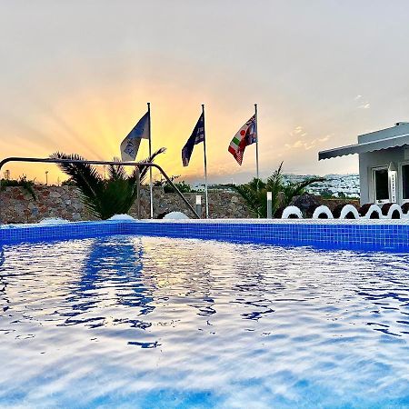 Villa Agas Karterados  Buitenkant foto